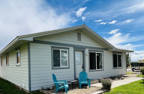Blanca House | Archie's Place: 20 minute's from the Great Sand Dunes