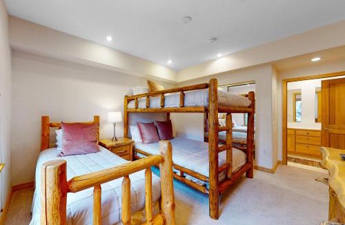 Edwards Apartment | Arrowhead Escape