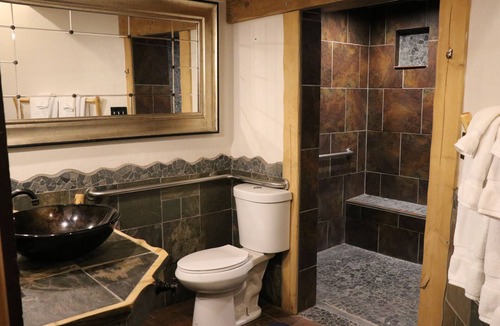 Cimarron Hotel | Arrowhead Mountain Lodge