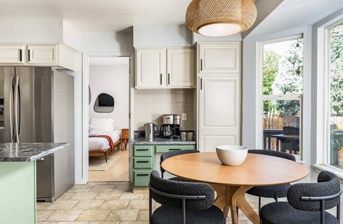 Westcliff and Cambridge Apartment | Artist Getaway Estate