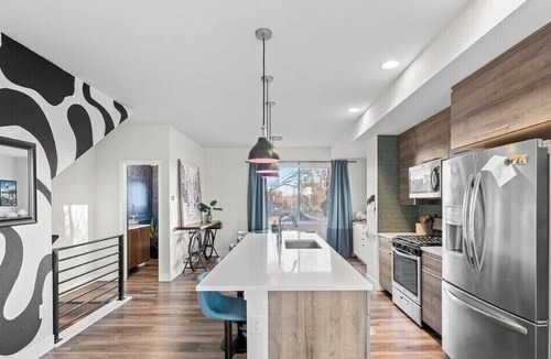 Lakewood House | Artsy 3-Bedroom/3.5 Bath Townhouse in Lakewood, CO - Downtown Denver & Red Rocks