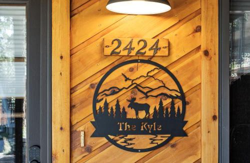 Aspen Brook House | Aspen Brook Kyle Cabin By Estes Park Homes home