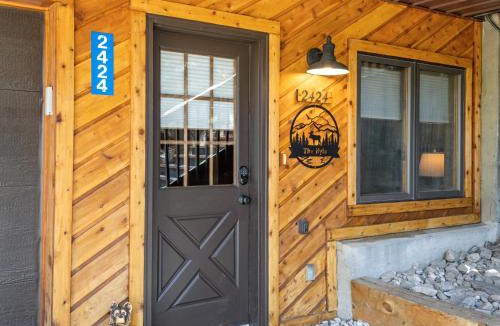 Aspen Brook House | Aspen Brook Kyle Cabin By Estes Park Homes home
