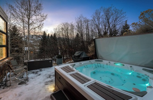 Aspen House | Aspen Estate | Hot Tub, Game Room & Mountain Views