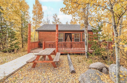 Grand Lake Cabin | Aspen Leaf Lodges is back with 4 newly renovated cabins