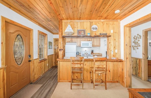 Grand Lake Cabin | Aspen Leaf Lodges is back with 4 newly renovated cabins