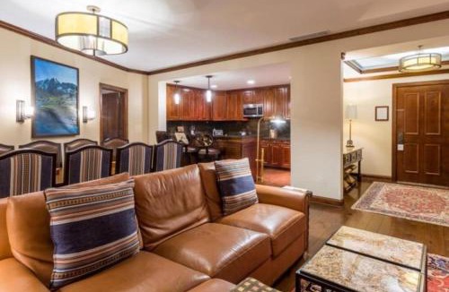 Aspen Apartment | Aspen Ritz-Carlton 3 Bedroom Residence With Full Service Resort Amenities And True Ski In, Ski Out Access