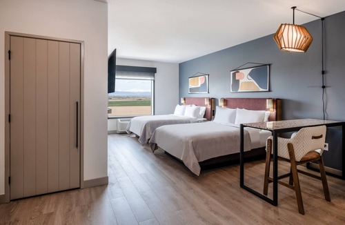 Dupont Hotel | Atwell Suites Denver Airport Tower Road by IHG