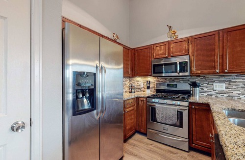 Prides Crossing House | Aurora Family-Friendly Home Near Quincy Reservoir