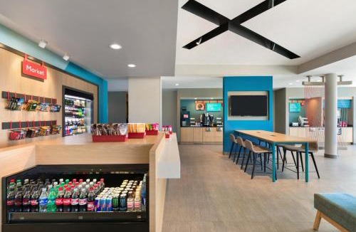 Pueblo Hotel | avid hotel Pueblo North by IHG