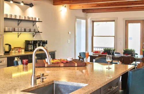 Como House | Awe-Inspiring Mtn Lodge w/hot tub for large groups