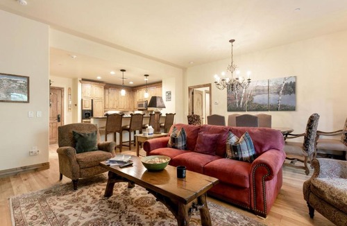Avon Apartment | B107 Beaver Creek Landing condo