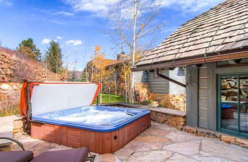 Avon House | Bachelor Gulch/Beaver Creek Private Home Ski in/Walk Out Ritz Access