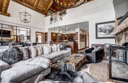 Avon Apartment | Bachelor Gulch Village