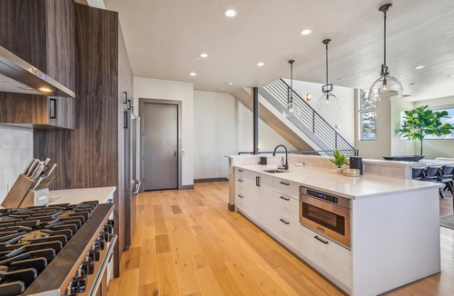 Woodmoor House | Baldy Basecamp: Newly Constructed - Hot Tub - Great Views - Seasonal Shuttle