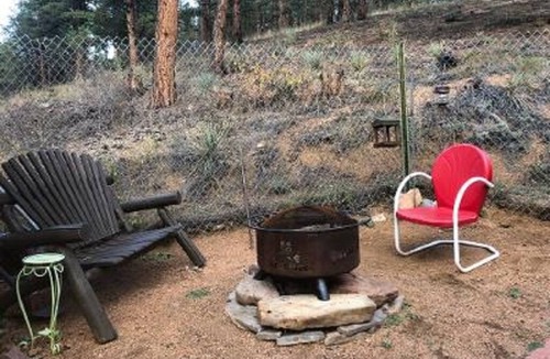 Pine Cabin | Base Camp 126 Cabin CLOSED FOR BUSINESS UNTIL MAY 2026.