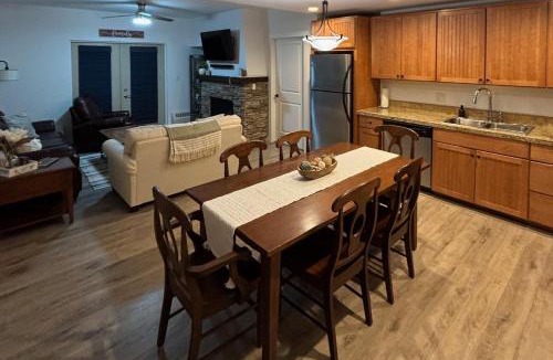 Silvercreek Apartment | Base Camp 202