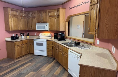 Alamosa House | Base Camp Ranch House. One-of-a-kind 3 bedroom, 4 bath house. Inside Alamosa's #1 Campground