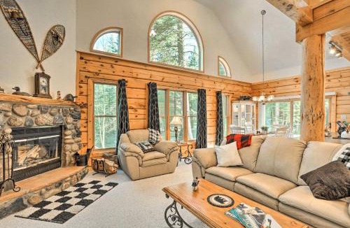 Bayfield House | Bayfield Cabin with Wraparound Deck and Fire Pit