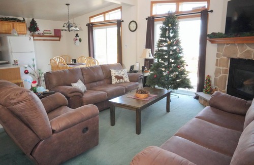 Town of Webb Ski Chalet | Bayview at Beachfront "Eagle Bay Village"