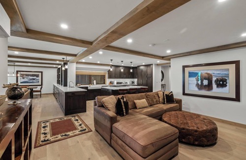 Steamboat Springs Condo | Bear Claw 206 Luxury Mountain Condo With Ski-In/Ski-Out Access!
