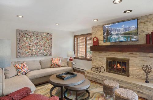 Steamboat Springs Apartment | Bear Claw 209 - Ski-in Ski-out Condo!