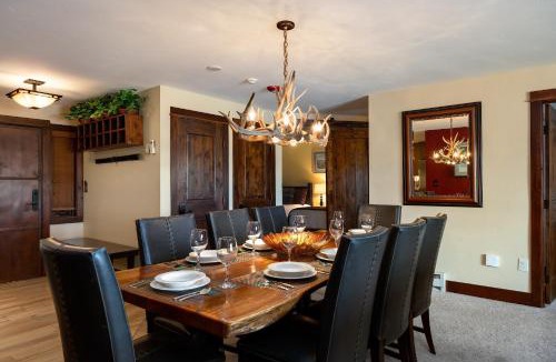 Steamboat Springs Apartment | Bear Claw 408 - Ski-in Ski-out Condo!