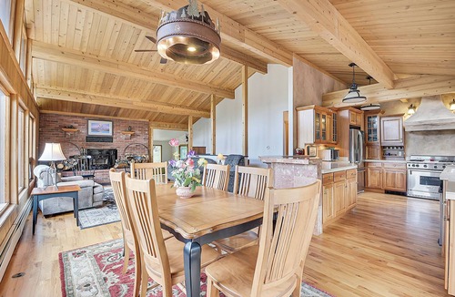 Evergreen House | Bear Creek Front Home*3 beds*Firepit