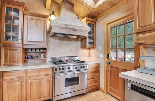 Evergreen House | Bear Creek Front Home*3 beds*Firepit