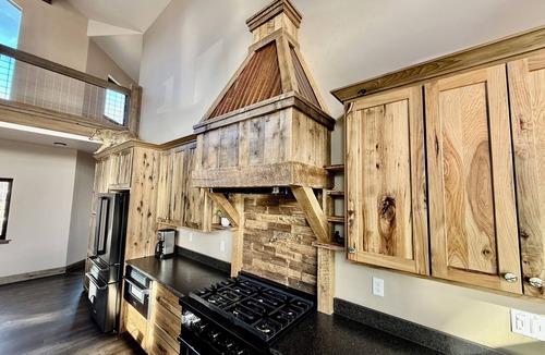 Rio Vista Estates House | Bear on the River - 4 bedroom tranquil home