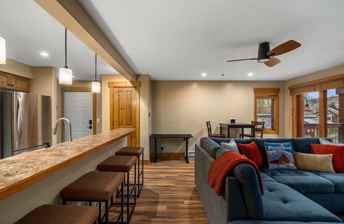 Steamboat Springs Condo | Bear Tracks, New Rental, Completely Updated, Close to Bus Line!