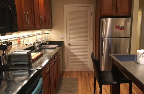 Central Boulder Condo | BEAUTIFUL 1 BEDROOM CONDO IN HISTORIC MAPLETON HILL 5 BLOCKS TO PEARL MALL
