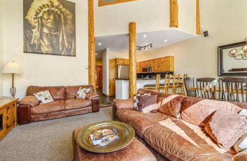 Four O'Clock House | Beautiful 4 Bedroom Townhome Near Snowflake Lift In Breckenridge