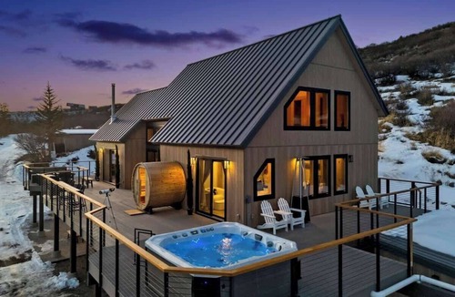 Cordillera House | Beautiful Alpine Retreat: Hot Tub,Sauna, 360 Views