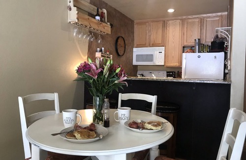 Winter Park Condo | Beautiful and cozy 2bd 1ba in ideal downtown Winter Park