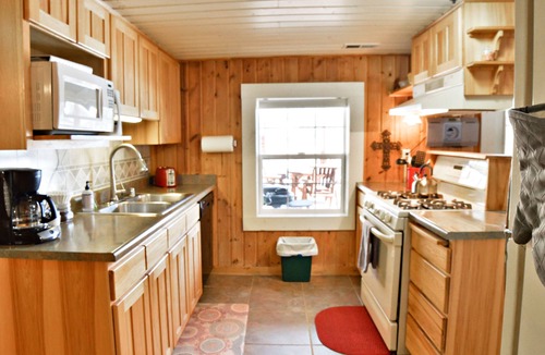 Divide Cabin | Beautiful and peaceful Cabin on 35 Acres!