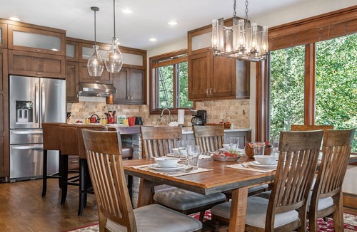 Edwards House | Beautiful Arrowhead Townhouse with Community Hot Tub and Superb Ski Access