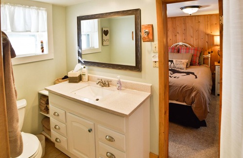 Divide Cabin | Beautiful Cabin on 35 Acres