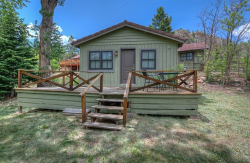 La Veta House | Beautiful Cabin on Curchara River