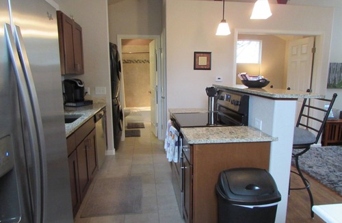 Central Colorado Springs House | Beautiful Carriage House Apartment - Centrally located right near downtown!