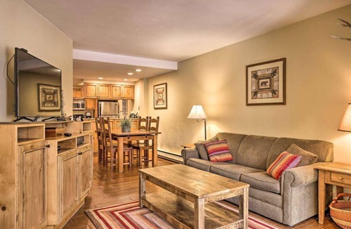 Vail Condo | Beautiful Condo across street from Vail Golf Course Clubhouse