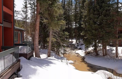 Old Town House | Beautiful Condo - Riverfront-Slopeside-Walk to Resort-On Bus Route