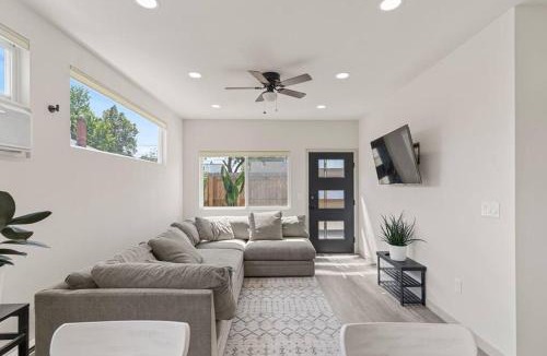 Athmar Park House | Beautiful Denver Carriage House