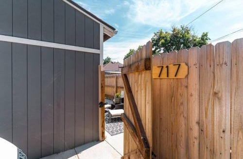 Athmar Park House | Beautiful Denver Carriage House