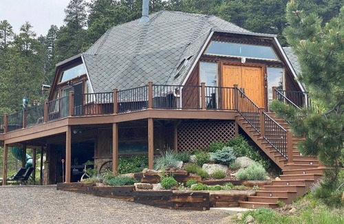 Coal Creek Canyon Cabin | Beautiful Dome House on 7 Mountain Acresn30 minutes to Boulder or Golden