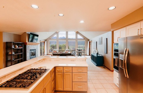 Ridgway House | Beautiful Executive Rental in Ridgway- Amazing Views - Pets welcome!