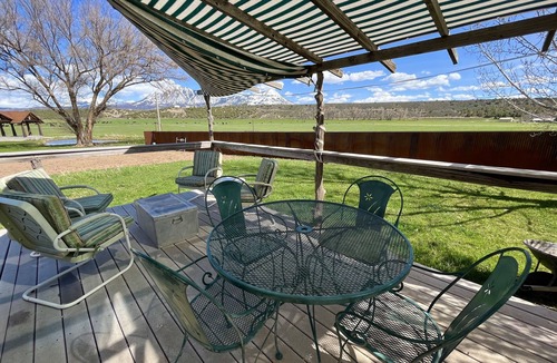 Lazear House | Beautiful Farmhouse- Sleeps up to 7.