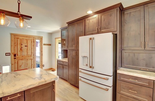 Palmer Lake House | Beautiful Forest Getaway At Historic Pinecrest!
