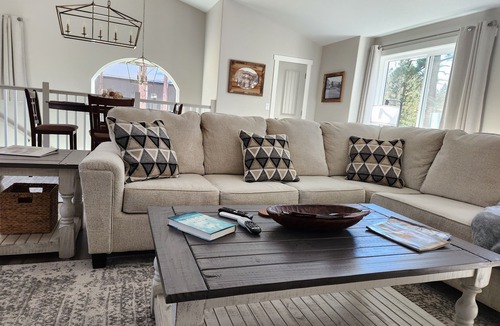 Woodland Park House | Beautiful guest house retreat 2 miles from downtown Woodland Park - Sleeps 4