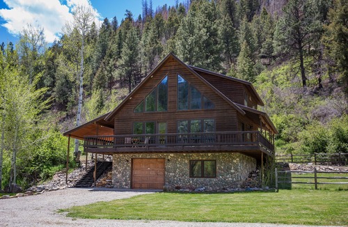 Durango House | Beautiful Home on 24 acre setting, private mountain, creek, Close to Downtown